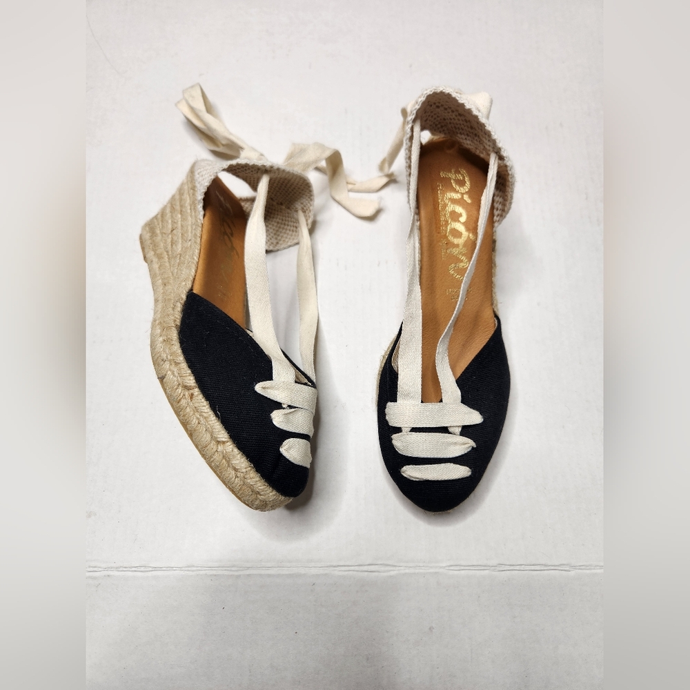Pepon Navy and Cream Espadrilles